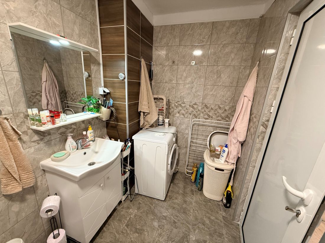 Park Lane Bansko furnished apartment living area with washing machine